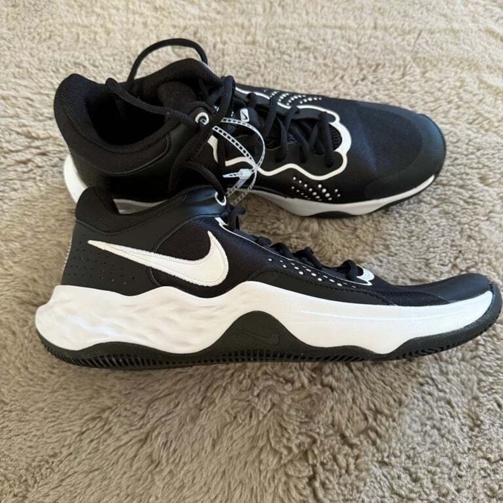Nike Renew Elevate 3 Basketball Shoes Mens 11 Black Training Gym Sportswear